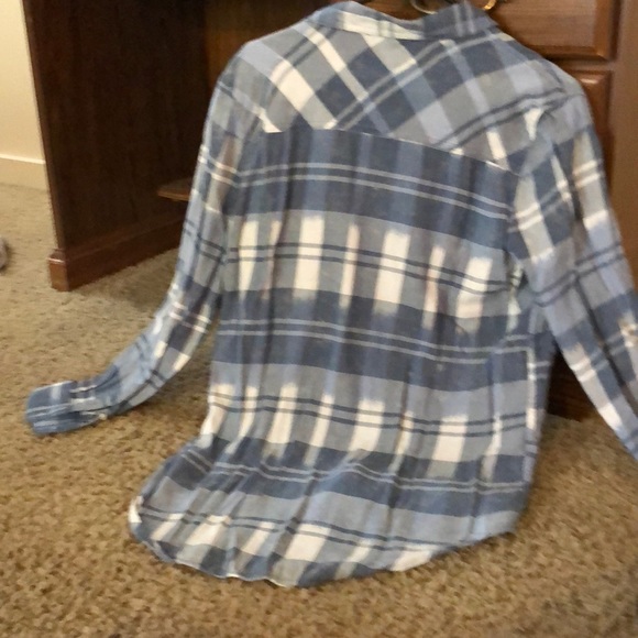 Shirt - Picture 2 of 2